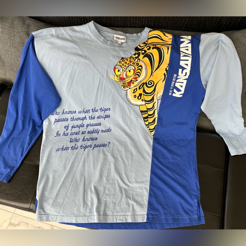 NWOT KENZO Blue Kansaiyamamoto Edition
Oversize Seasonal Logo Long Sleeve
